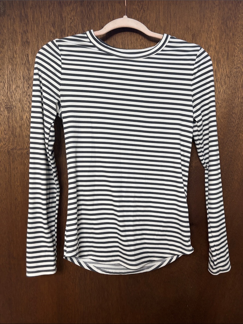 No Boundaries Black & White Striped Long-Sleeve Crewneck